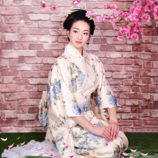 Kimono trang phục truyền thống độc dáo tôn vinh vẻ đẹp Nhật Bản